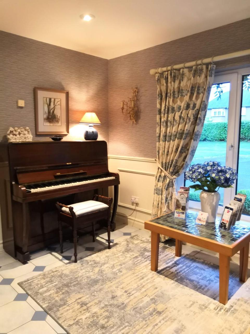 Sea Dew B&B Тъламор Екстериор снимка